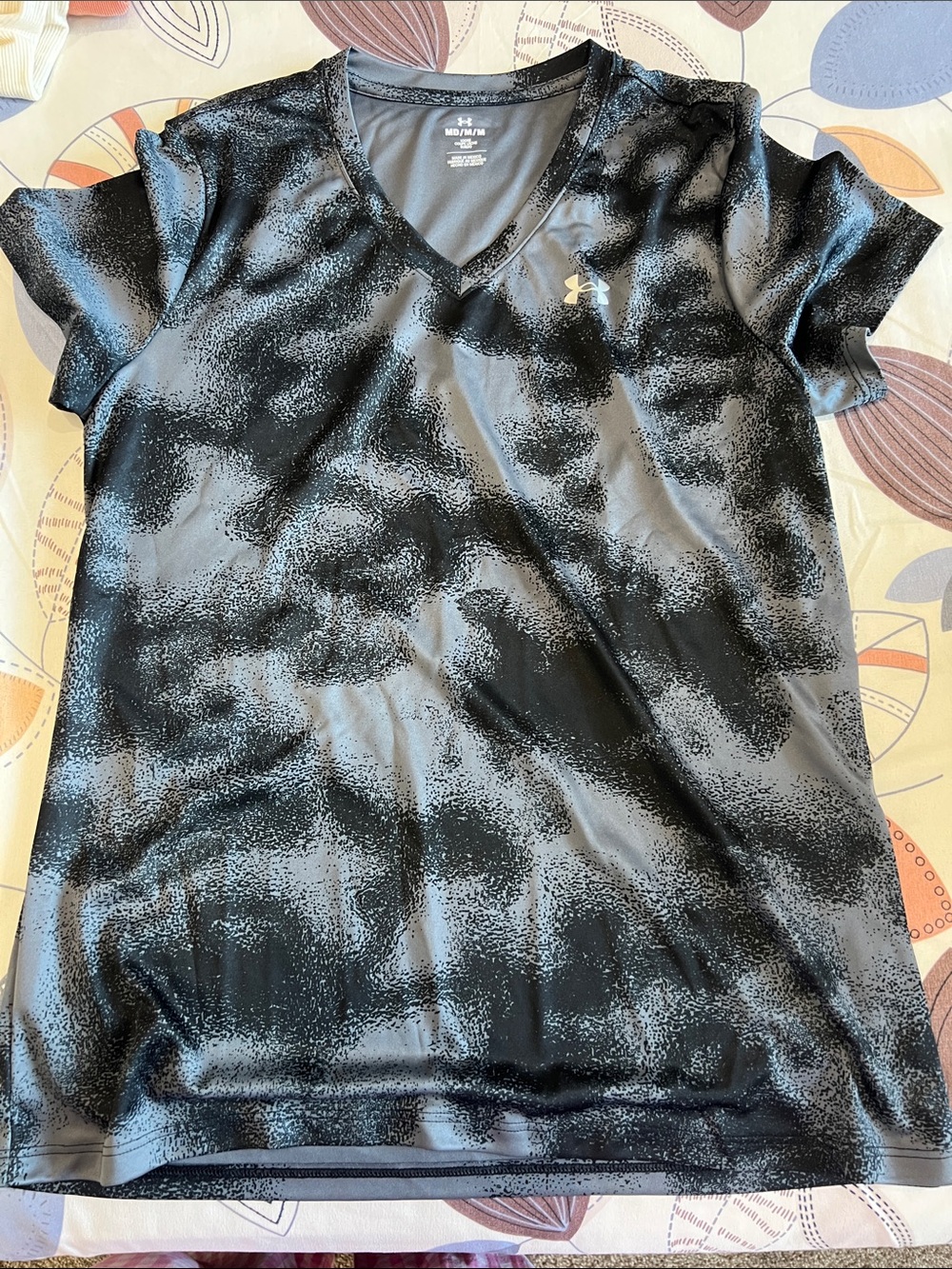 Under Armour Black and Gray V‑Neck Short Sleeve Athletic Tee